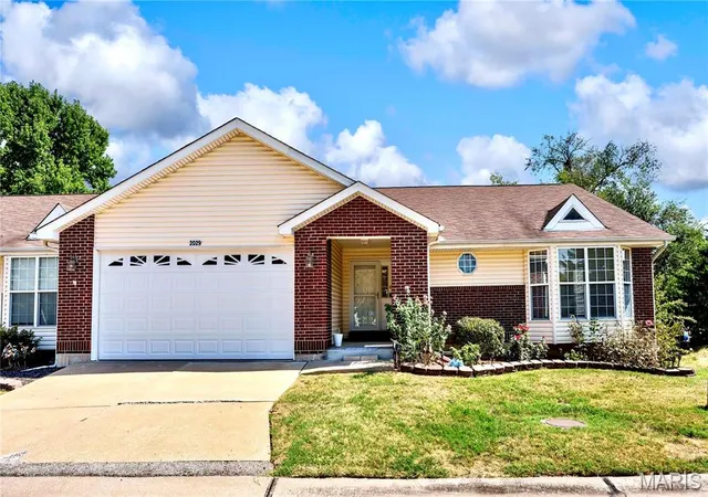 Single family home for sale at 2029 Chapel Hl Xing, Saint Peters, MO 63376 | MLS# MIS26044698