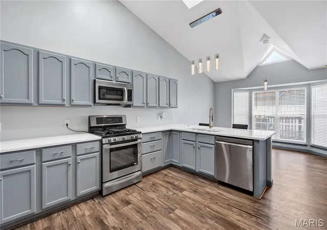 Photo 2 of House for sale at 2029 Chapel Hl Xing, Saint Peters, MO 63376 | MLS# MIS26044698 | Listing updated on 2026-10-03