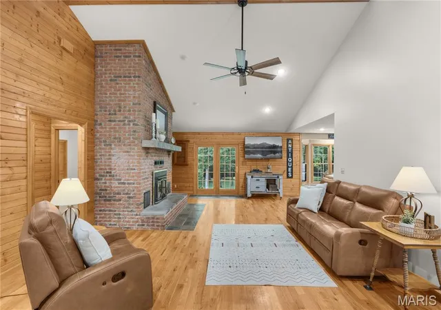 Photo 3 of Single family home for sale at 662 Carolina Pl, Jackson, MO 63755 | MLS# MIS26044699 | Listing updated on 2026-10-05