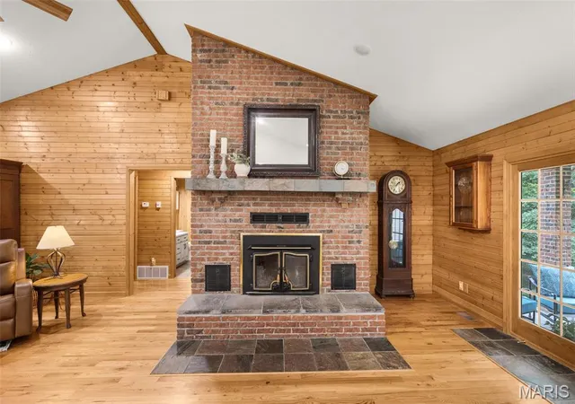 Photo 3 of Single family home for sale at 662 Carolina Pl, Jackson, MO 63755 | MLS# MIS26044699 | Listing updated on 2026-10-05