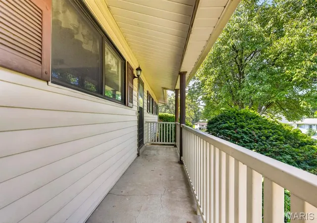 Photo 3 of Sale Pending at 4146 Garvey Dr, Saint Louis, MO 63129 | MLS# MIS26044705 | Listing updated on 2026-08-29