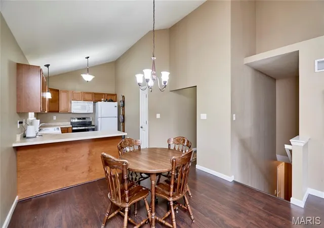 Photo 3 of Single family home for sale at 70 Countryside Ests Dr, Troy, MO 63379 | MLS# MIS26044721 | Listing updated on 2026-10-08