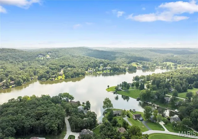 13th image of 309 Lakewood Dr, Sainte Genevieve, MO 63670 | MLS# MIS26044728