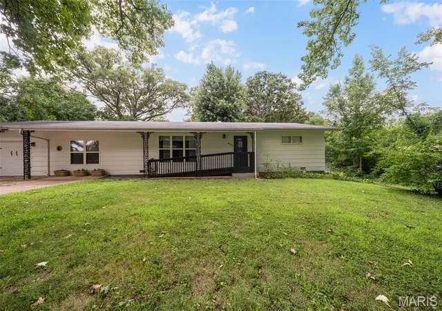 3rd image of 435 Forest Ln, Saint James, MO 65559 | MLS# MIS26044741