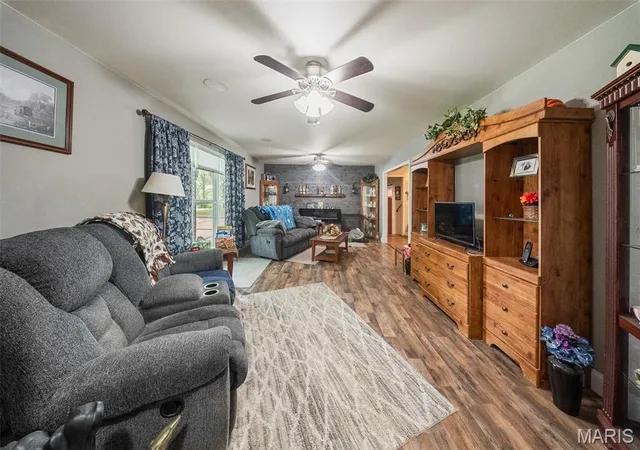 4th image of 435 Forest Ln, Saint James, MO 65559 | MLS# MIS26044741