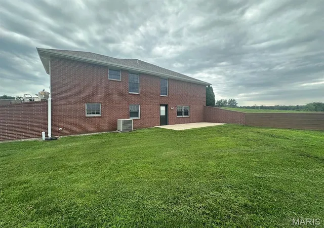 Homes for sale in Lebanon, MO | 21880 Hwy B, Lebanon, MO 65536 | MLS# MIS26044749