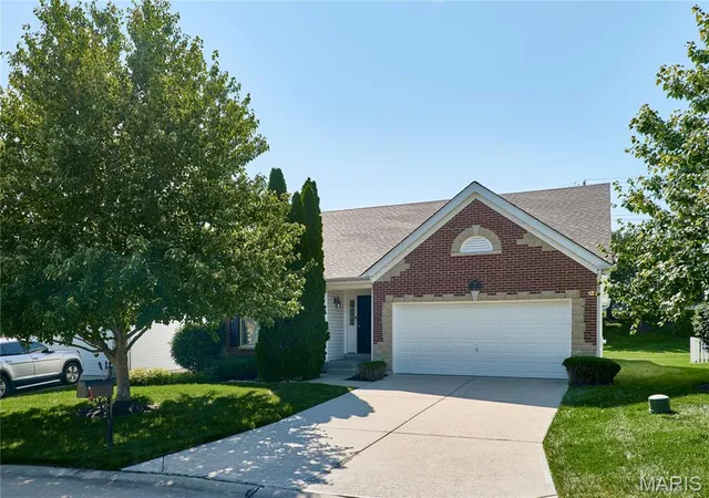 Photo 2 of Sale Pending at 556 Boulder River Dr, O Fallon, MO 63368 | MLS# MIS26044756 | Listing updated on 2026-08-31