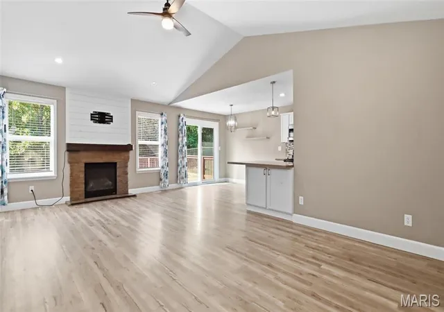 Photo 3 of Single family home for sale at 129 Kale Ct, Saint Robert, MO 65584 | MLS# MIS26044759 | Listing updated on 2026-09-02