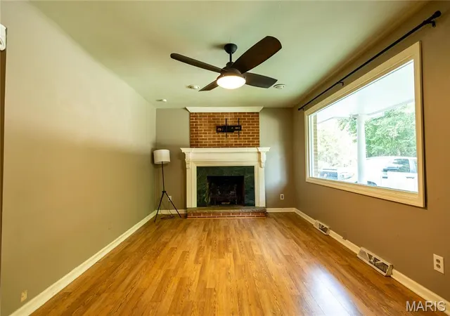 4th image of 2035 Valmont Dr, Arnold, MO 63010 | MLS# MIS26044786