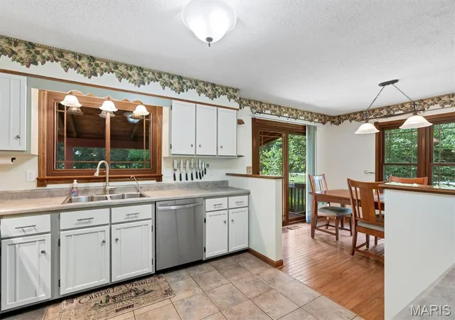 Photo 3 of Sale Pending at 15740 Ruby Ln, Wright City, MO 63390 | MLS# MIS26044796 | Listing updated on 2026-08-31