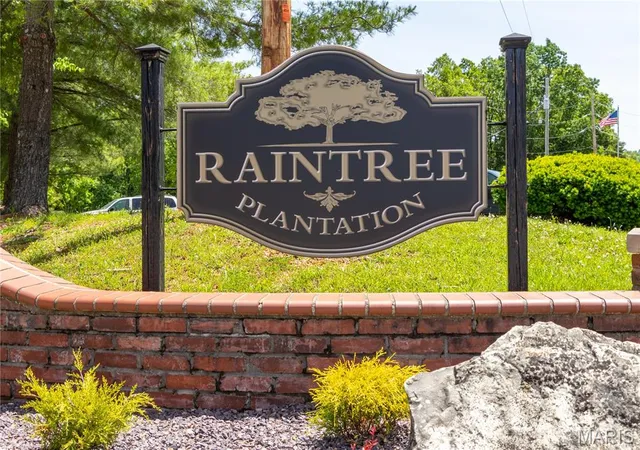4th image of 9840 Ridgecrest Dr, Hillsboro, MO 63050 | MLS# MIS26044799
