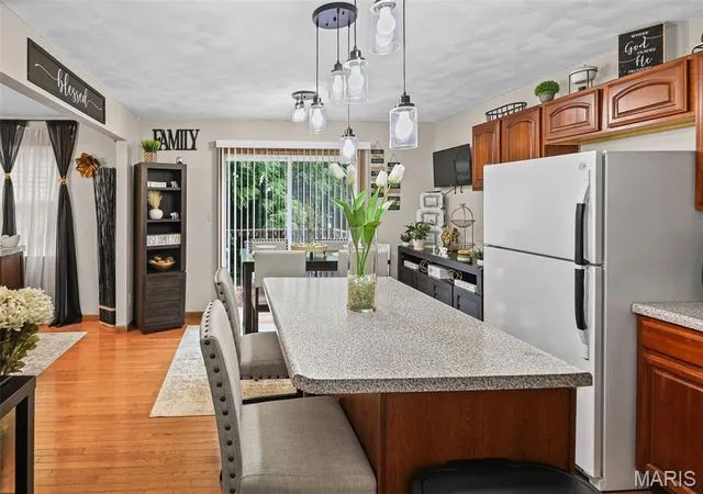 Homes for sale in Belleville, IL | 1229 N 17Th St #16, Belleville, IL 62226 | MLS# MIS26044806