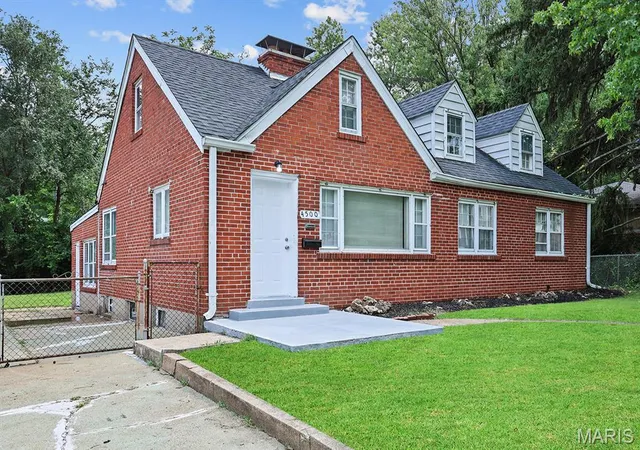 2nd image of 4500 Begg Blvd, Northwoods, MO 63121 | MLS# MIS26044817