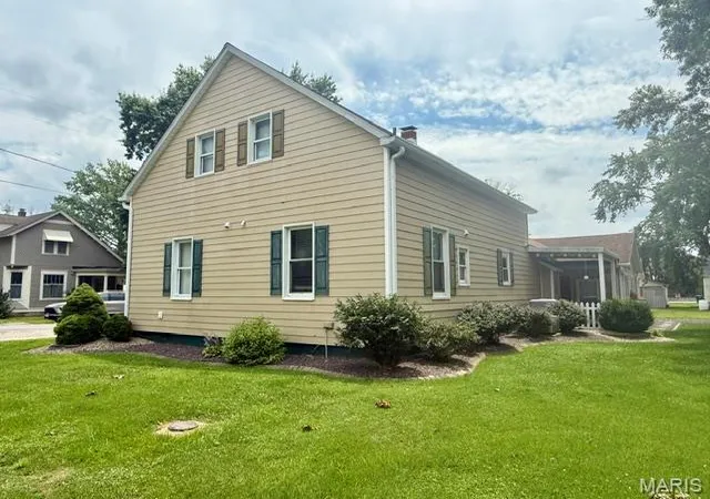 4th image of 605 Munster St, Germantown, IL 62245 | MLS# MIS26044818
