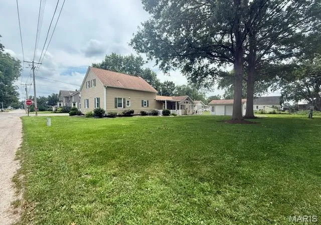 5th image of 605 Munster St, Germantown, IL 62245 | MLS# MIS26044818