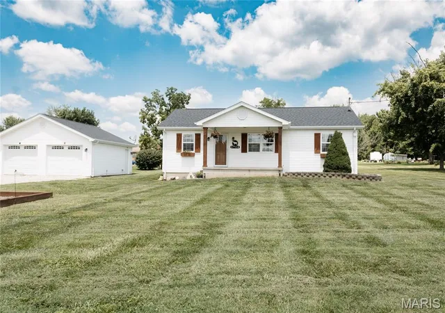 2nd image of 1714 Wesley Chapel Rd, Farmington, MO 63640 | MLS# MIS26044853