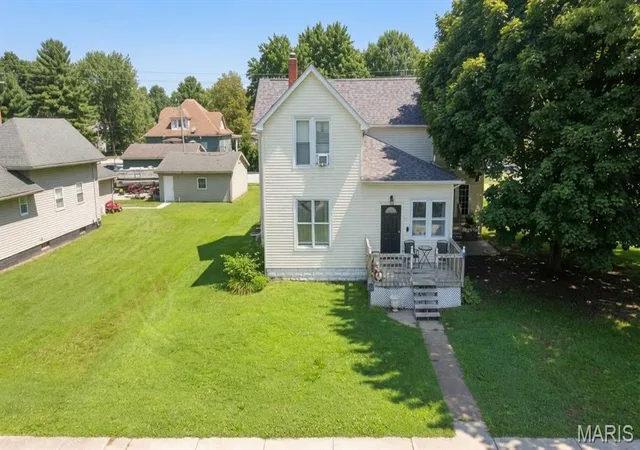 Homes for sale in Mount Olive, IL | 111 W 4th North St, Mount Olive, IL 62069 | MLS# MIS26044854