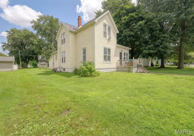 Homes for sale in Mount Olive, IL | 111 W 4Th North St, Mount Olive, IL 62069 | MLS# MIS26044854