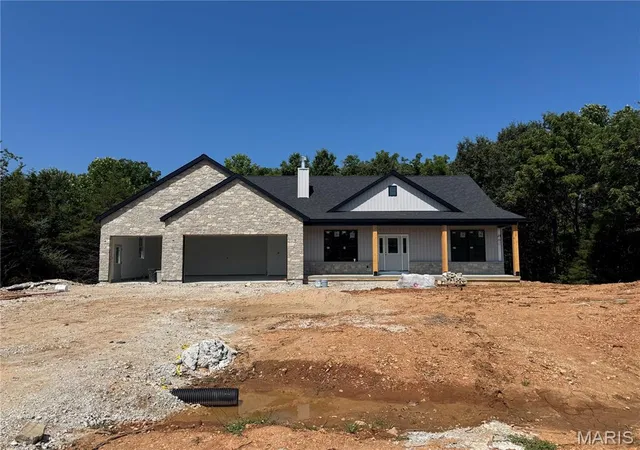 Homes for sale in Moscow Mills, MO | 115 Hickory Heits Ct, Moscow Mills, MO 63362 | MLS# MIS26044856