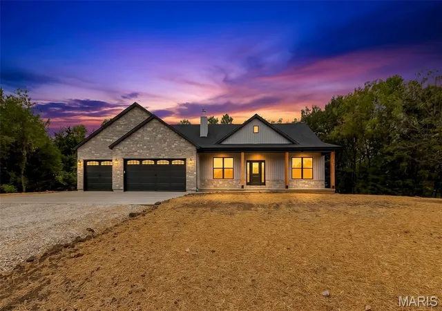 Photo 1 of Single family home for sale at 115 Hickory Heits Ct, Moscow Mills, MO 63362 | MLS# MIS26044856 | Listing updated on 2026-09-28