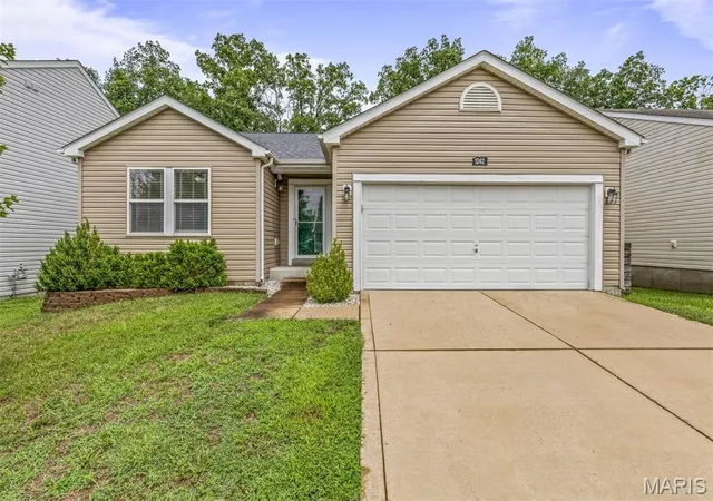 Homes for sale in Herculaneum, MO | 1242 Oakholt Ct, Herculaneum, MO 63048 | MLS# MIS26044883