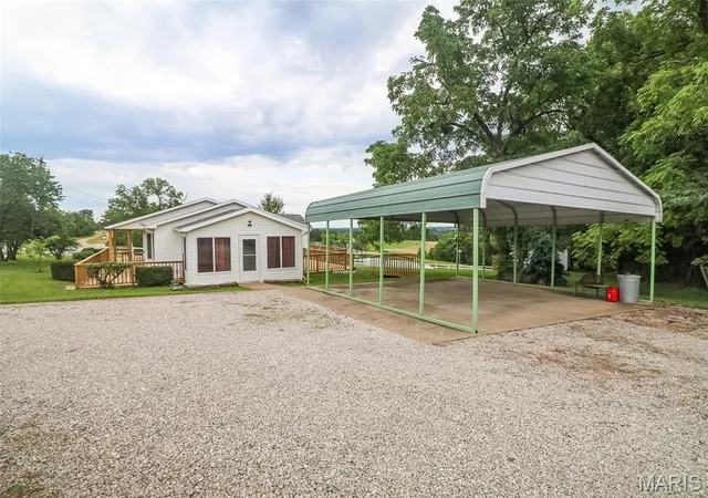 3rd image of 700 N High St, Iberia, MO 65486 | MLS# MIS26044909