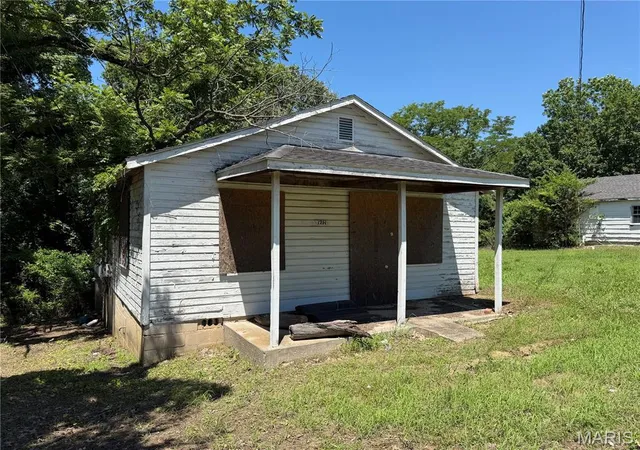 Homes for sale in Poplar Bluff, MO | 1210 & 1214 S 14th St, Poplar Bluff, MO 63901 | MLS# MIS26044921
