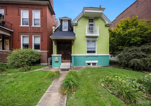 Photo 2 of Sale Pending at 3418 Grace Ave, Saint Louis, MO 63116 | MLS# MIS26044928 | Listing updated on 2026-10-06