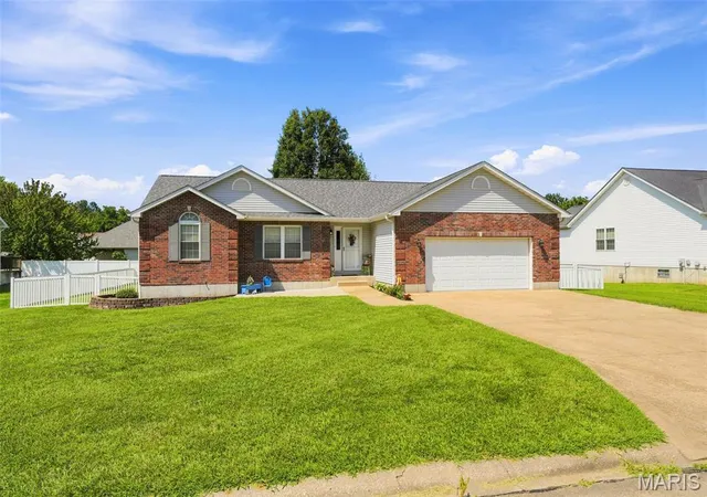 2nd image of 507 Cobblestone Ct, Farmington, MO 63640 | MLS# MIS26044957