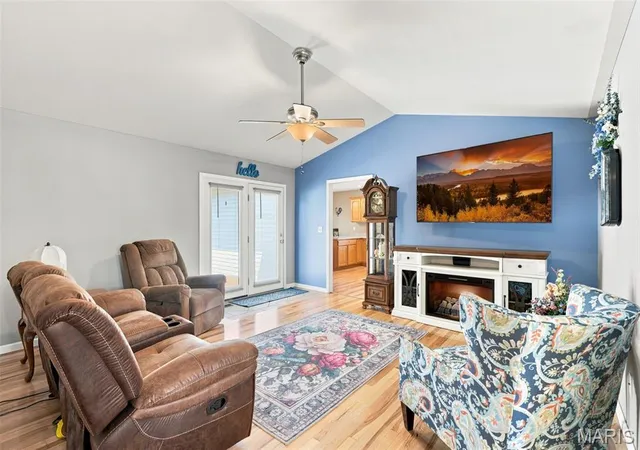 Photo 3 of Single family home for sale at 507 Cobblestone Ct, Farmington, MO 63640 | MLS# MIS26044957 | Listing updated on 2026-08-27
