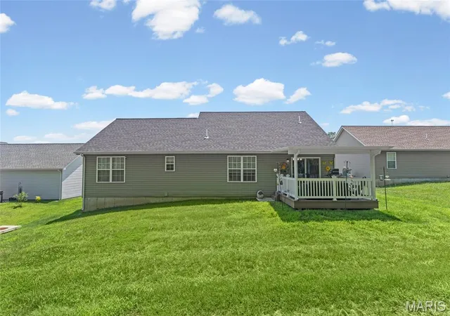 Photo 4 of Sale Pending at 405 Rail Ridge Dr, Troy, MO 63379 | MLS# MIS26044961 | Listing updated on 2026-09-01