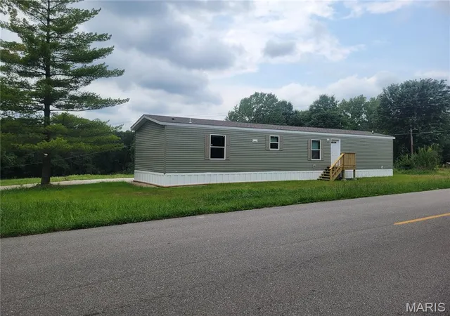 Homes for sale in Moscow Mills, MO | 755 S Chantilly Rd, Moscow Mills, MO 63362 | MLS# MIS26044965