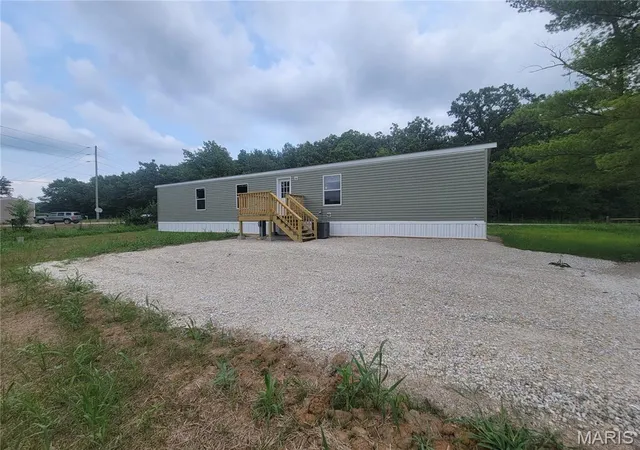 Homes for sale in Moscow Mills, MO | 755 S Chantilly Rd, Moscow Mills, MO 63362 | MLS# MIS26044965