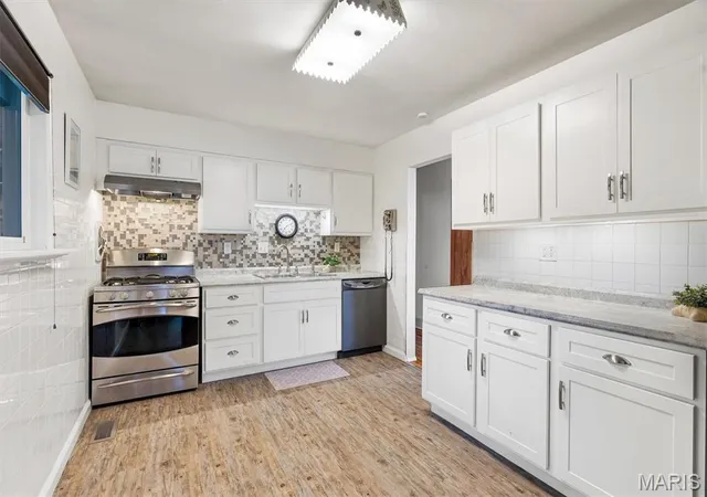 Photo 3 of Single family home for sale at 1757 Engle Dr, Arnold, MO 63010 | MLS# MIS26044972 | Listing updated on 2026-09-17