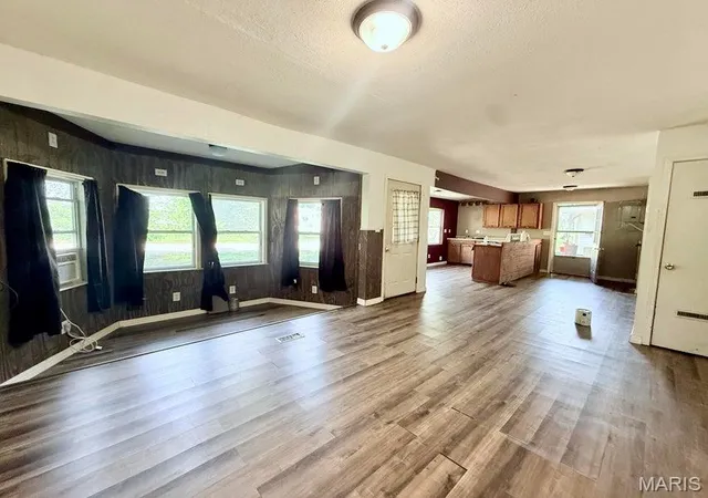 Homes for sale in Houston, MO | 304 Ozark St, Houston, MO 65483 | MLS# MIS26044975