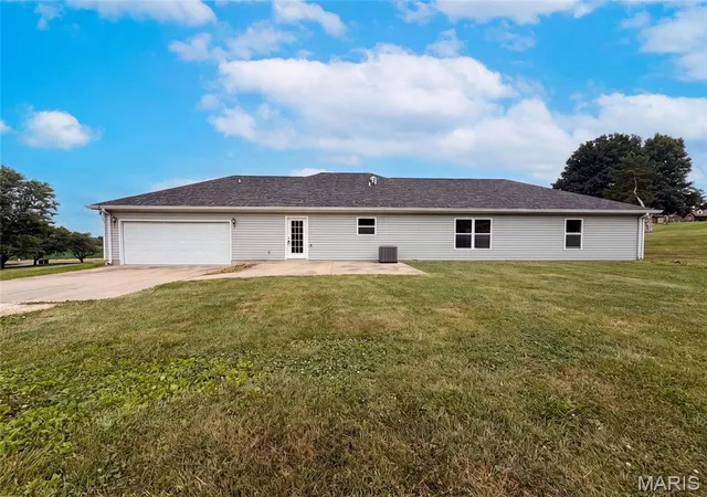Photo 4 of Single family home for sale at 2357 Bastean Rd, Wentzville, MO 63385 | MLS# MIS26044983 | Listing updated on 2026-10-08