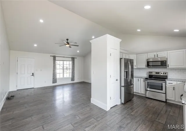 Photo 4 of Single family home for sale at 181 Glen Dr, Jackson, MO 63755 | MLS# MIS26045007 | Listing updated on 2026-09-30