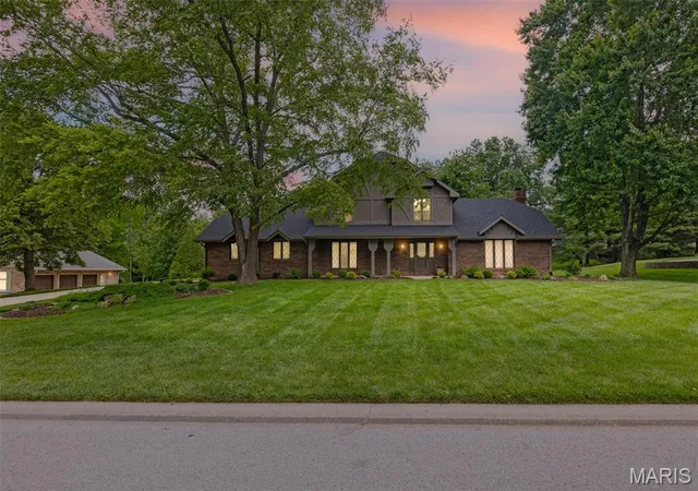 2nd image of 147 Ginger Dale Dr, Glen Carbon, IL 62034 | MLS# MIS26045029