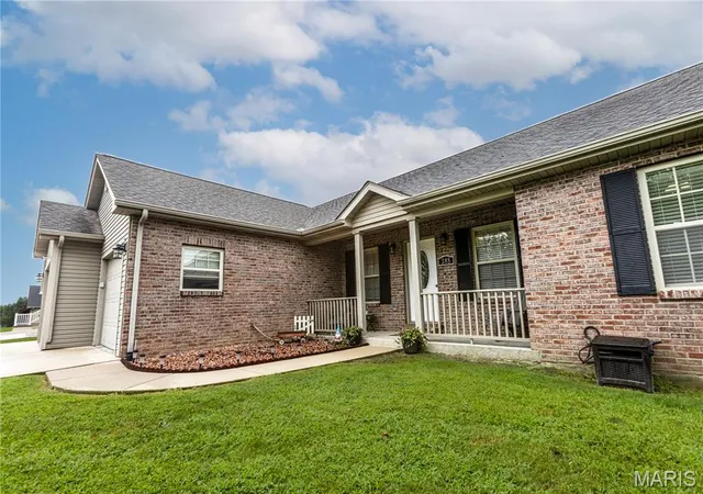 2nd image of 385 Spring Hill Rd, Jackson, MO 63755 | MLS# MIS26045065