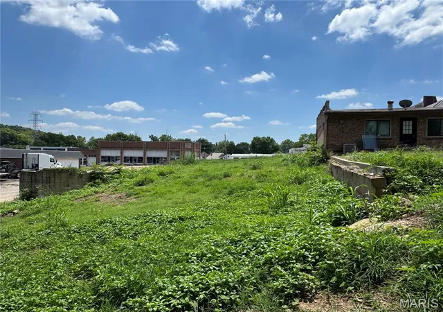 Photo 4 of Land for sale at 110 W Main St, Park Hills, MO 63601 | MLS# MIS26045083 | Listing updated on 2026-07-14
