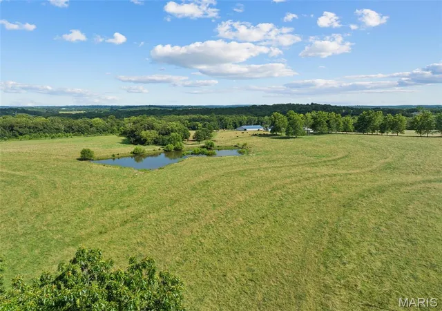 5th image of 3810 Sunny Rd, Washington, MO 63090 | MLS# MIS26045101