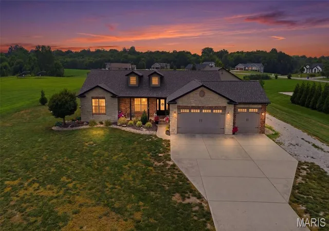 1st image of 3099 Final Dr, Highland, IL 62249 | MLS# MIS26045112