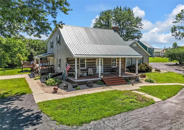 Photo 1 of Single family home for sale at 2302 Berkemeyer Rd, Hermann, MO 65041 | MLS# MIS26045113 | Listing updated on 2026-08-13