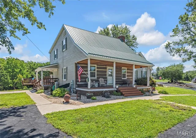 Photo 2 of Single family home for sale at 2302 Berkemeyer Rd, Hermann, MO 65041 | MLS# MIS26045113 | Listing updated on 2026-08-13
