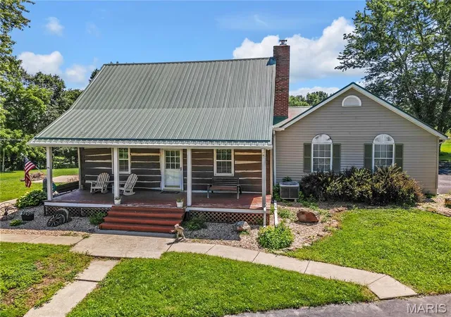 Photo 3 of House for sale at 2302 Berkemeyer Rd, Hermann, MO 65041 | MLS# MIS26045113 | Listing updated on 2026-08-13