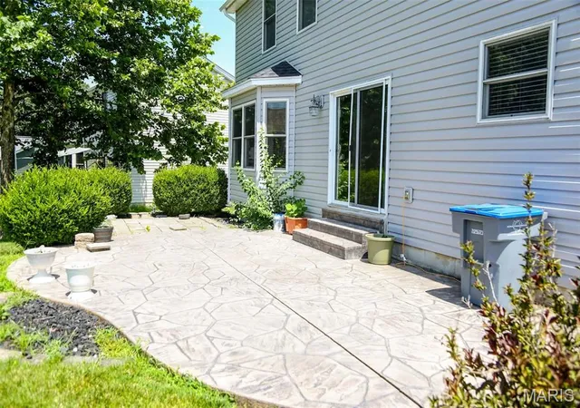 2nd image of 171 Homefield Gardens Dr, O Fallon, MO 63366 | MLS# MIS26045123