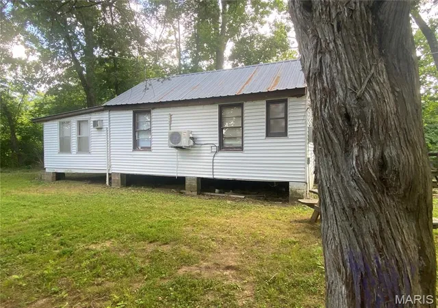 3rd image of 7965 Irish Ln, House Springs, MO 63051 | MLS# MIS26045141