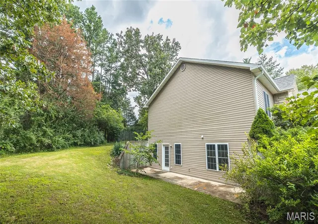 52nd image of 10470 Pine Needle Cir, Rolla, MO 65401 | MLS# MIS26045169