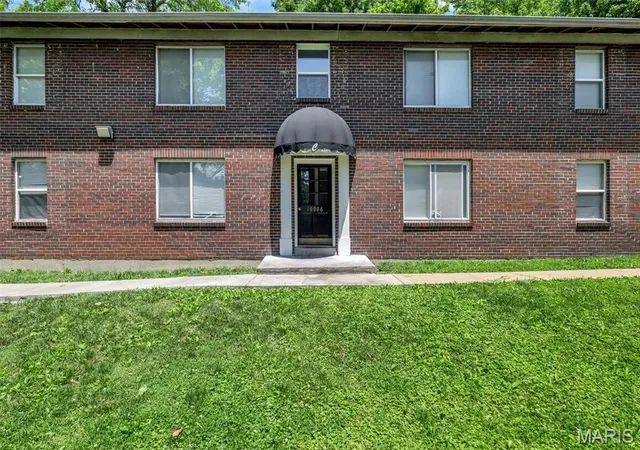 Photo 2 of Multi family home for sale at 245 Chambers Rd, Saint Louis, MO 63137 | MLS# MIS26045194 | Listing updated on 2026-08-03