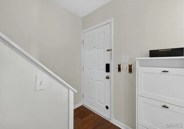 5th image of 1663 E Swan Cir, Saint Louis, MO 63144 | MLS# MIS26045200